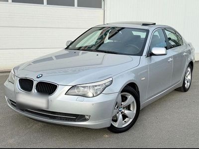 Gebraucht BMW 520 Lifestyle 177 PS (130 kW) 2008 Silber Limousine