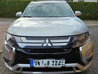 Mitsubishi Outlander P-HEV