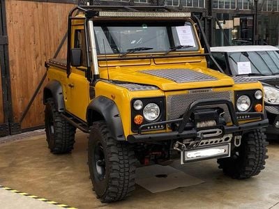 Gebraucht Land Rover Defender 150 PS (110 kW) 1989 Gelb Abholung