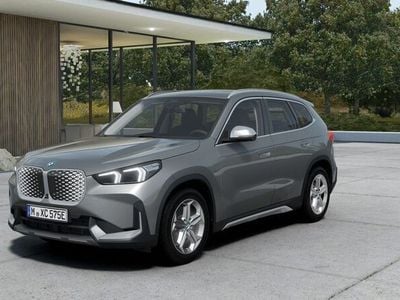 Neu BMW iX1 xLine 150 kW (204 PS) 2025 Silber SUV