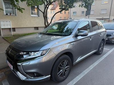 Mitsubishi Outlander P-HEV