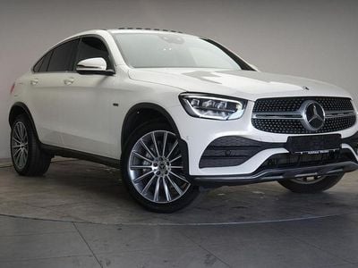Gebraucht Mercedes GLC300e AMG 211 PS (155 kW) 2020 Weiß Limousine