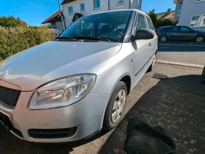 Second-hand Skoda Fabia 75 CP (55 kW) 2008 Argintiu Hatchback