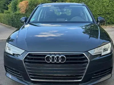 Gebraucht Audi A4 150 PS (110 kW) 2018 Grau Kombi