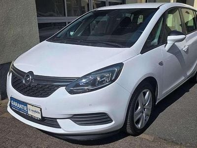 Gebraucht Opel Zafira 140 PS (102 kW) 2018 Schneeweiss/summitwhite/arctic Van / Kleinbus