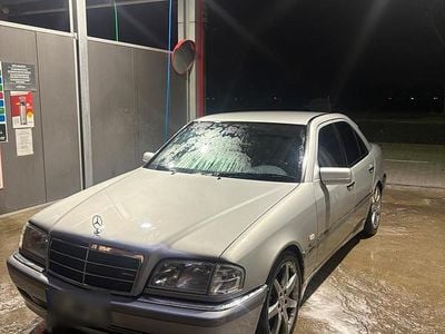 Gebraucht Mercedes C240 170 PS (125 kW) 1999 Silber Limousine