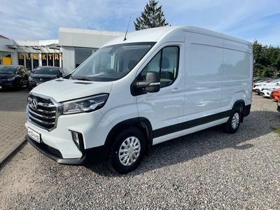 Maxus V90