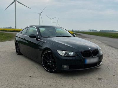 Gebraucht BMW 325 218 PS (160 kW) 2007 Schwarz Coupé
