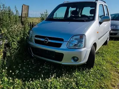 Gebraucht Opel Agila 75 PS (55 kW) 2006 Silber Kleinwagen
