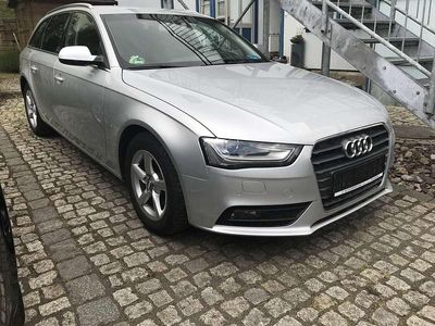 Grau Gebraucht 2012 Audi A4 Ambiente Kombi | 12.500 € (Teuer)