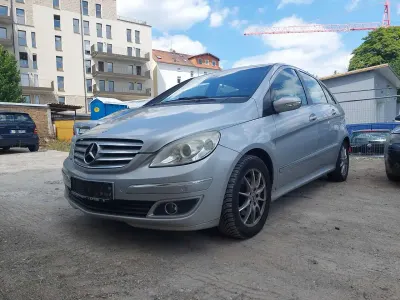 Gebraucht Mercedes B200 136 PS (100 kW) 2005 Polarsilber  metalliclack Van / Kleinbus