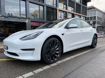 Neu Tesla Model 3 Performance 377 kW (513 PS) 2025 Weiß Limousine