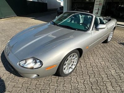 Gebraucht Jaguar XK8 284 PS (208 kW) 1999 Silber Cabrio