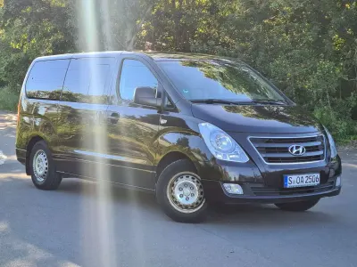 Gebraucht Hyundai H-1 Premium 170 PS (125 kW) 2016 Braun Van / Kleinbus