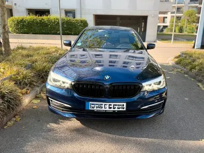 Gebraucht BMW 525 Sport Line 231 PS (169 kW) 2018 Blau Limousine