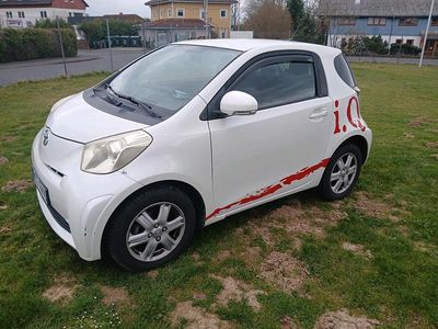 Gebraucht Toyota iQ 68 PS (50 kW) 2001 Weiß Kleinwagen