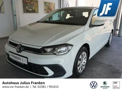 Gebraucht VW Polo Life 80 PS (58 kW) 2023 Pure white Kleinwagen