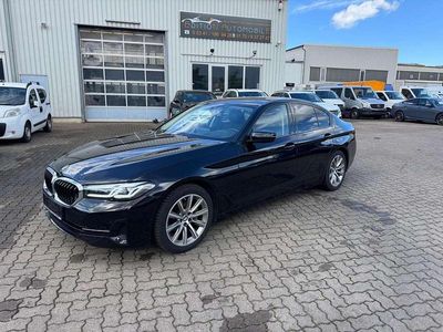 Gebraucht BMW 520 190 PS (139 kW) 2023 Black sapphire metallic Limousine