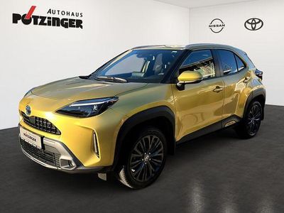 Gebraucht Toyota Yaris Hybrid Advance 116 PS (85 kW) 2022 Warm gold metallic