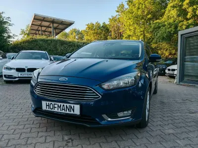 Gebraucht Ford Focus Titanium 120 PS (88 kW) 2015 Blau Kombi