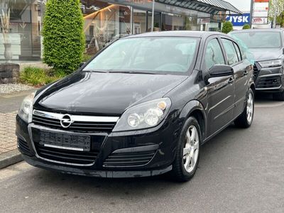 gebraucht Opel Astra Lim.1.4 Edition Plus *TÜV 02.2026*