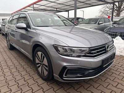 Silber Gebraucht 2022 VW Passat GTE Kombi | 15.999 € (Guter Preis)