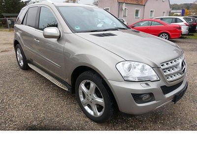 Gebraucht Mercedes ML320 224 PS (164 kW) 2008 Grau SUV