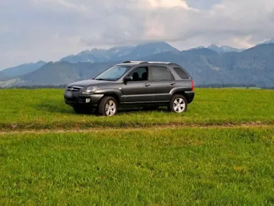 Gebraucht Kia Sportage 141 PS (103 kW) 2008 Grau SUV