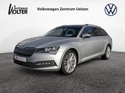 Gebraucht Skoda Superb Style 190 PS (139 kW) 2022 Brillantsilber Kombi