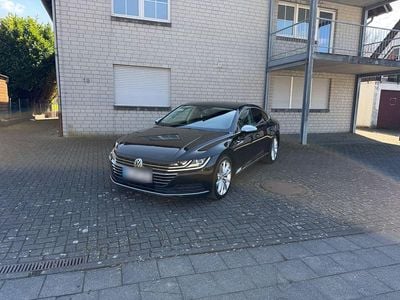 Second-hand VW Arteon Elegance 150 CP (110 kW) 2017 Negru Hatchback