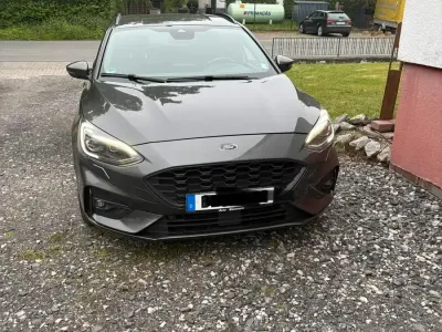 Używany Ford Focus ST-Line 150 KM (110 kW) 2019 Szary Kombi