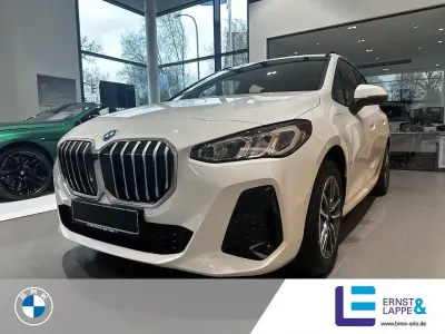 Neu BMW 225 M Sport 245 PS (180 kW) 2026 Alpinweiß uni Van / Kleinbus