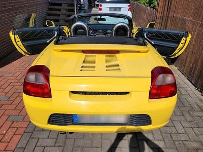 Gebraucht Toyota MR2 140 PS (102 kW) 2001 Gelb Cabrio