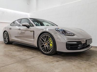 Usata Porsche Panamera 4 Platinum Edition 466 CV (342 kW) 2024 Grigio Berlina