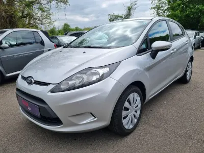 Gebraucht Ford Fiesta 96 PS (70 kW) 2011 Silber Kleinwagen