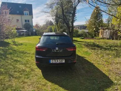 Gebraucht Seat Leon XCELLENCE 131 PS (96 kW) 2019 Schwarz Limousine