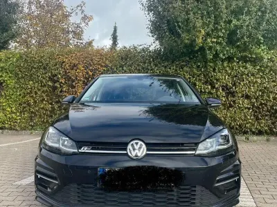 Gebraucht VW Golf VII Highline 150 PS (110 kW) 2018 Schwarz Limousine