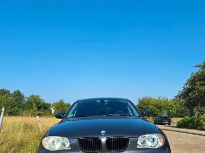 Gebraucht BMW 118 Basis 130 PS (95 kW) 2006 Grau Kleinwagen