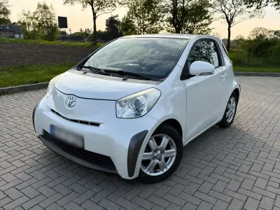 Gebraucht Toyota iQ 68 PS (50 kW) 2011 Kleinwagen