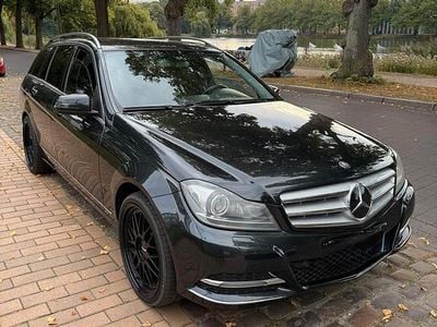 Gebraucht Mercedes C350 Avantgarde 265 PS (194 kW) 2013 Grau Kombi