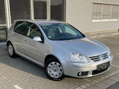 Gebraucht VW Golf VI United 102 PS (75 kW) 2008 Silber Kleinwagen