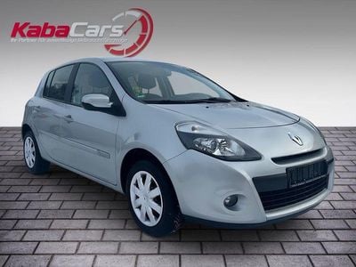 Gebraucht Renault Clio III Dynamique 75 PS (55 kW) 2009 Platingrau Limousine