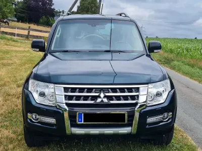 Gebraucht Mitsubishi Pajero Top 190 PS (139 kW) 2017 Grün SUV