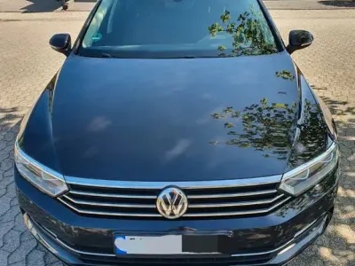 Gebraucht VW Passat Comfortline 125 PS (91 kW) 2018 Schwarz Kombi