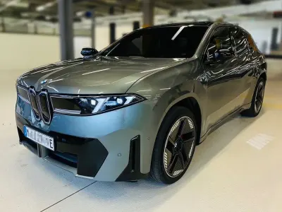 Gebraucht BMW iX3 Sport Line 344 kW (469 PS) 2026 Grün SUV