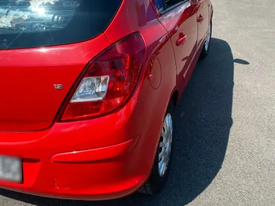 Gebraucht Opel Corsa 80 PS (58 kW) 2007 Rot Kleinwagen