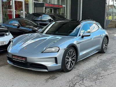 Gebraucht Porsche Taycan Cross Turismo 319 kW (435 PS) 2024 Silber Limousine