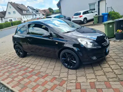 Gebraucht Opel Corsa 90 PS (66 kW) 2010 Schwarz Kleinwagen