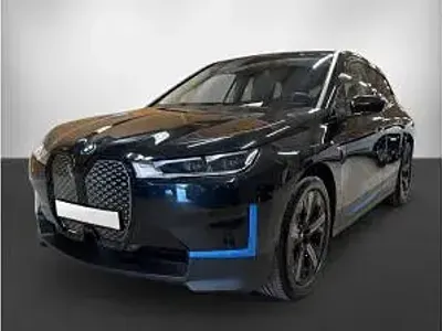 Gebraucht BMW iX 239 kW (326 PS) 2022 Schwarz (saphirschwarz) SUV