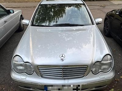 Mercedes C270
